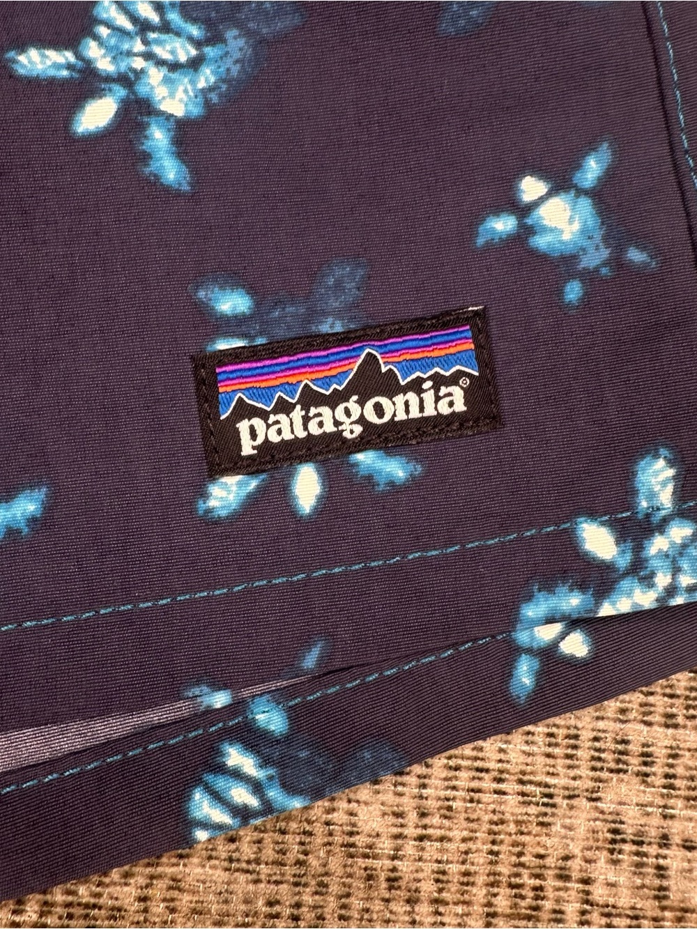 NWT Patagonia Women’s Baggies Shorts 5” Quick Dry Sea Turtle Size M - Picture 4 of 11
